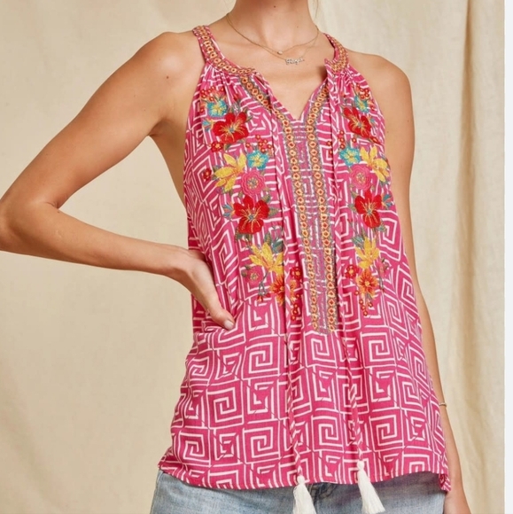 Impressions Pink and White Geometric Top - Picture 4 of 6